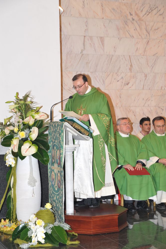 possesso-canonico-don-doriano-12-11-2011 (30)